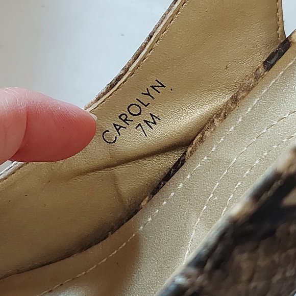 Tahari Snakeskin Sling Pumps sz 7 - Picture 8 of 10